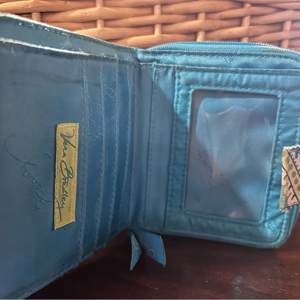 ★ Vera Bradley Blue Paisley Quilted Wallet Wristlet Organizer - Picture 5 of 10
